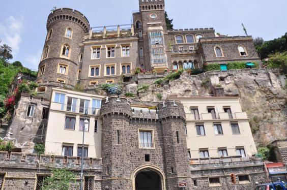 Studio Apartment In Neapolitan Castle Int 28 Екстериор снимка