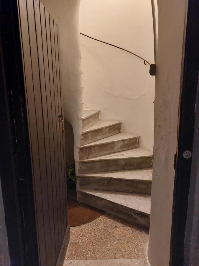 Studio Apartment In Neapolitan Castle Int 28 Екстериор снимка